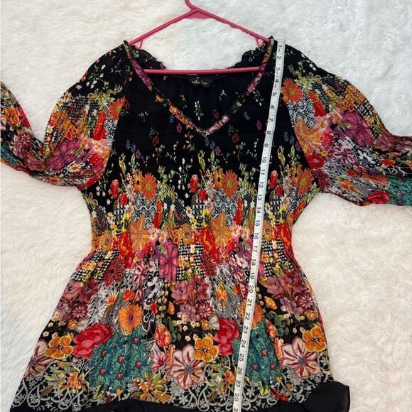 Melissa Paige Floral Multicolor Women's Top Bell Sleeves - Picture 10 of 11